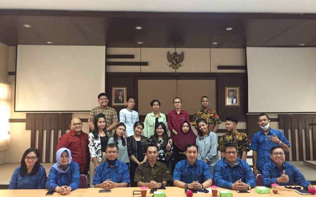 Pelepasan dan Sarasehan Wisudawan/Wisudawati Prodi Komunikasi